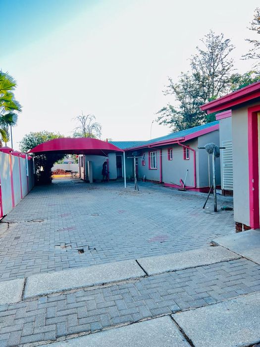 Academia 46 Houses for sale