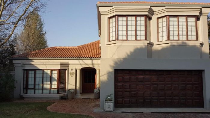 For Sale: Moreleta Park House with 5 bedrooms, garden, double garage, secure estate.