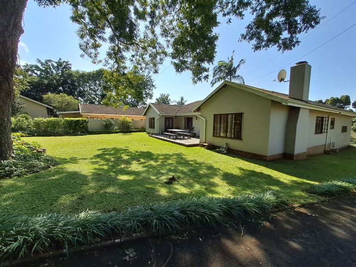 Property #2135923, Townhouse for sale in Hillcrest