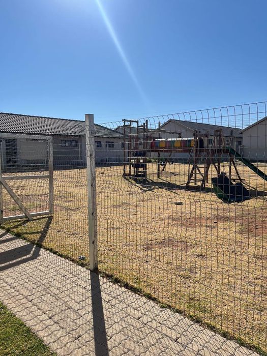 3-Bedroom Townhouse for Sale in Albertsdal with Private Garden and Secure Parking.