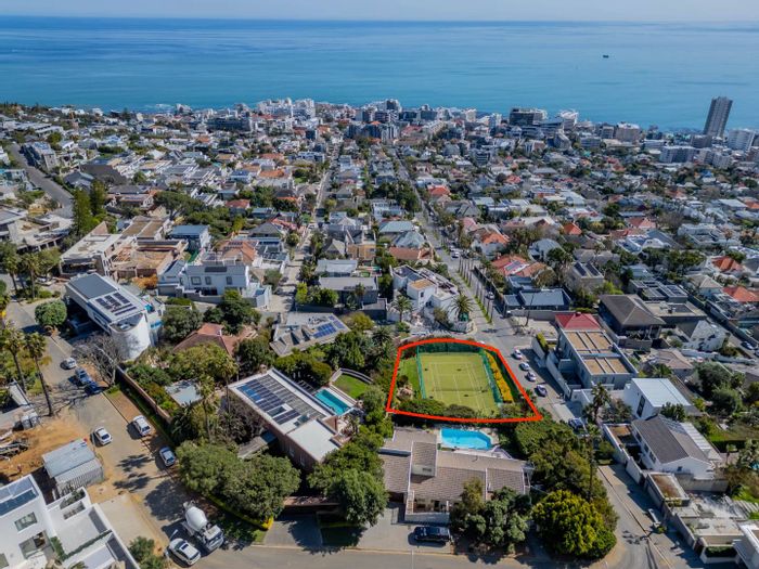 Prime Vacant Land in Fresnaye: 1101 sqm with North-Facing Views for Sale!