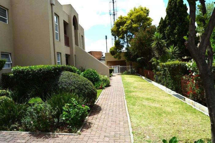 Property #2195053, Townhouse for sale in Brackendowns