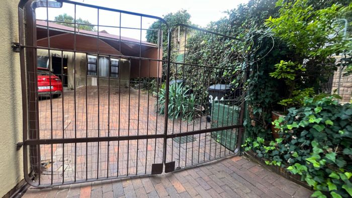 Kibler Heights House For Sale: Main house, 2-bedroom cottage, landscaped garden, renovation potential.