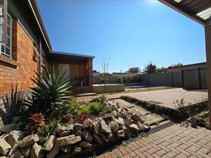 3-Bedroom House with Pool, Flatlet, and Garden in Chrisville For Sale