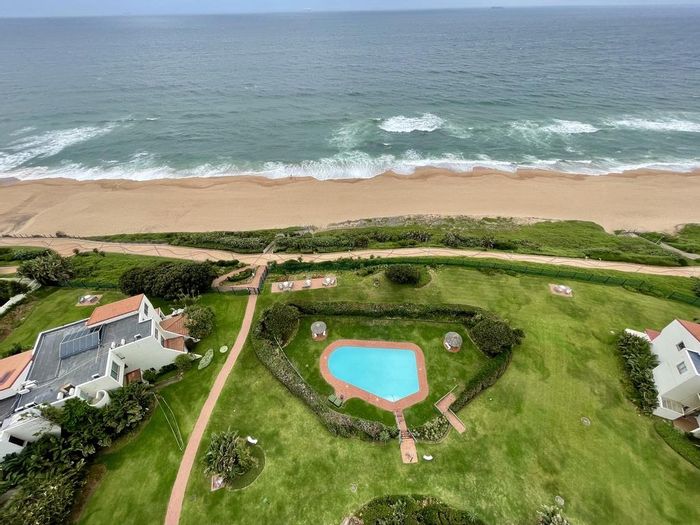 Penthouse for Sale in Umhlanga Rocks Central: Sea views, study, pools, tennis court.