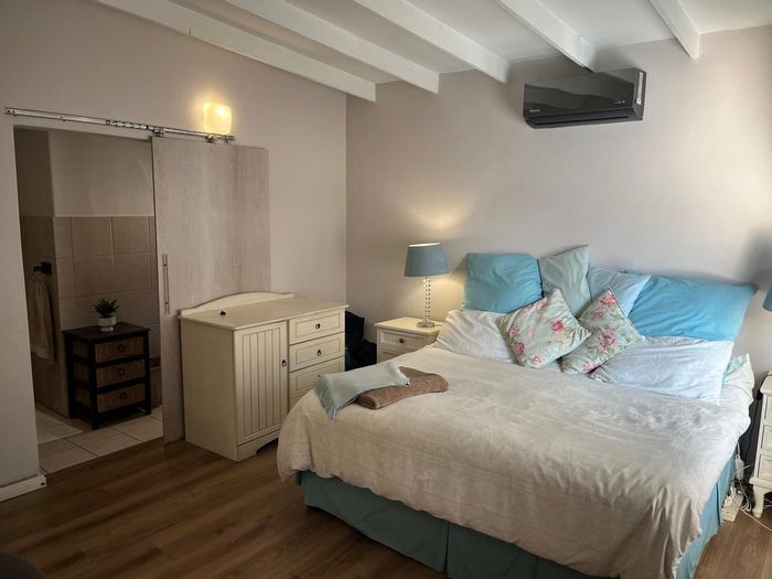 For Sale: Clubview House with pool, flatlet, solar system, and security features.