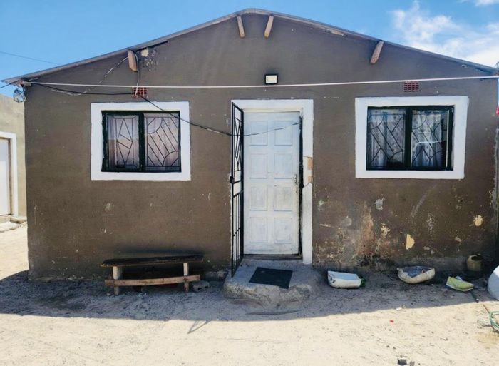 Property #2205253, House pending sale in Mfuleni