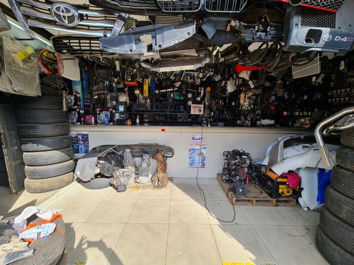 Jeppestown Business For Sale: Reception, kitchen, two bathrooms, ample storage, security features.