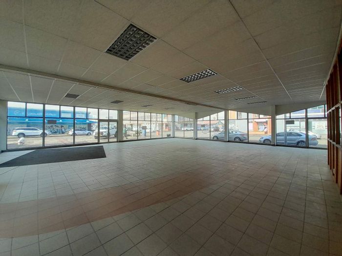 Mixed Use Property For Sale in Walvis Bay Central: Showroom, Office, Warehouse, Workshop.