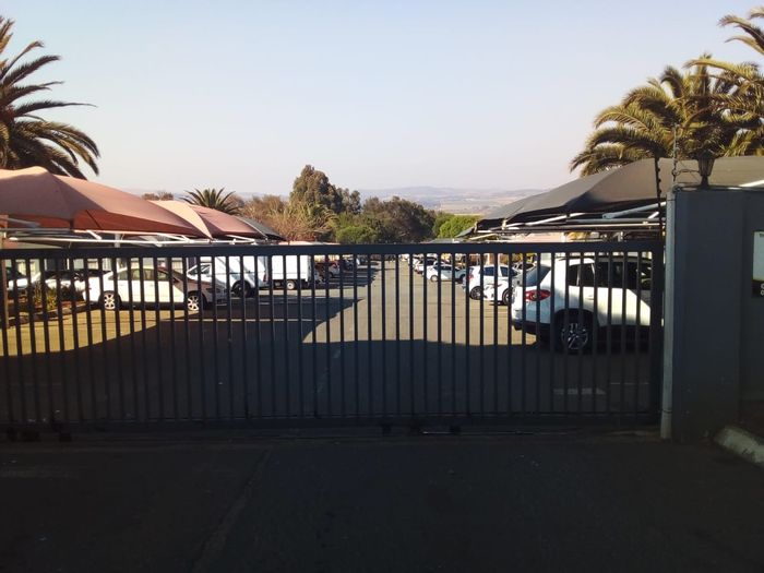 Property #2299376, Cluster For Sale in Naturena