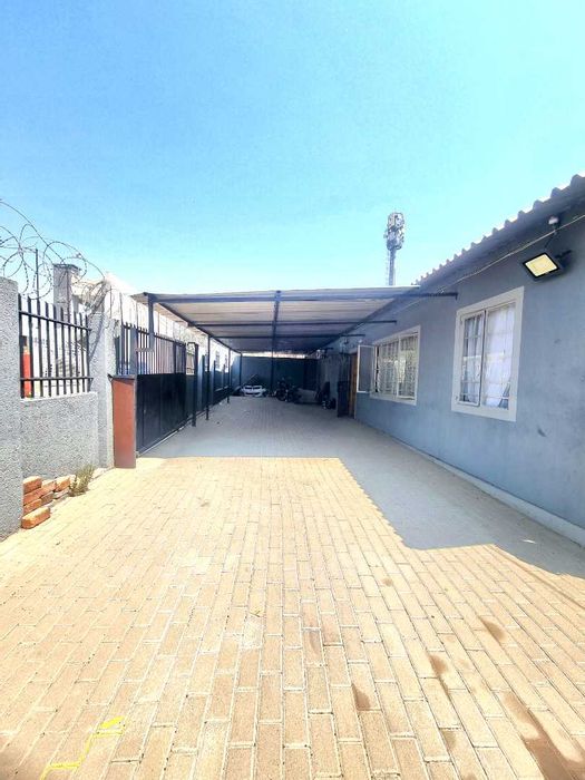 Property #2423263, House For Sale in Okuryangava