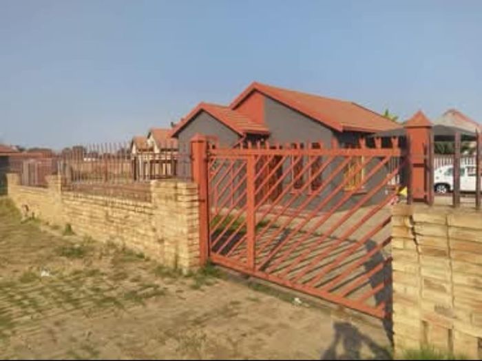 2-Bedroom House To Rent in Soshanguve Ext with carport and nearby amenities.