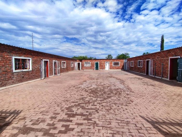 Cluster For Sale in Mariental Central: 10 rental units, business zoned, great investment.