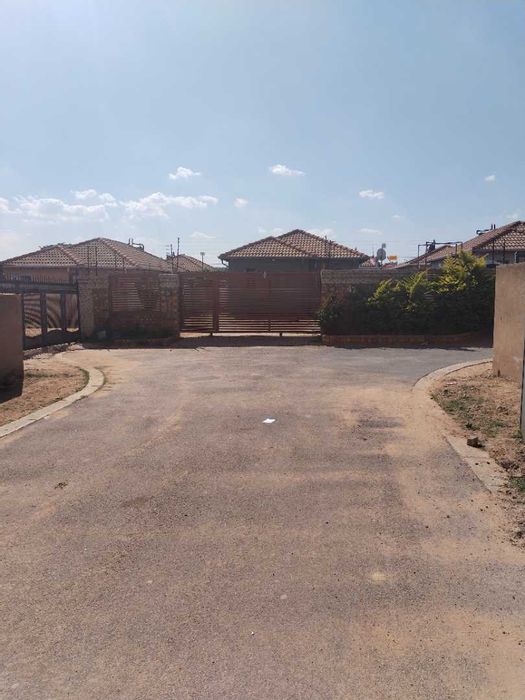 Property #2249591, House for sale in Mamelodi East