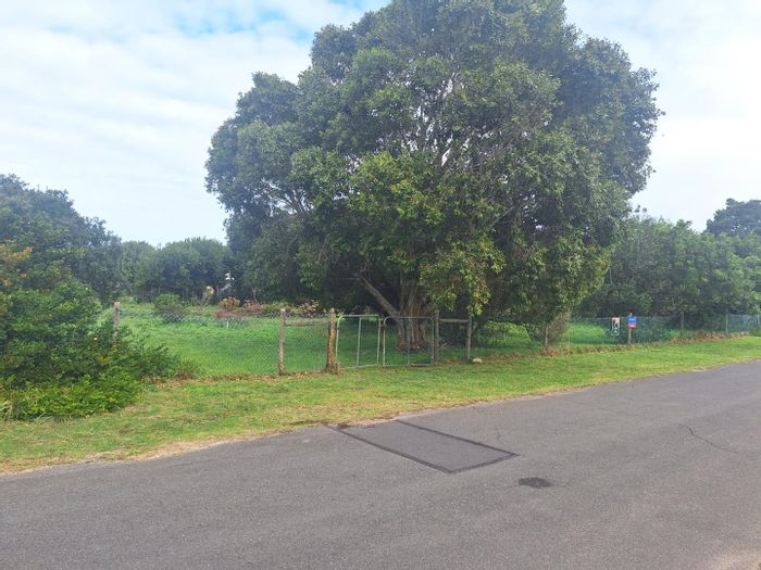 Kleinmond Central: For Sale - 2180m² Vacant Land, mountain views, near beach and amenities.