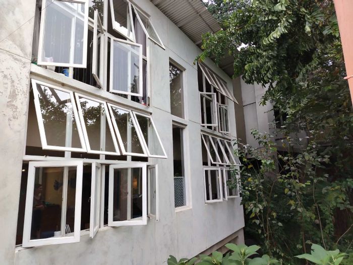 For Sale: Unique House in Nelspruit Ext 21 with double garage and patio.