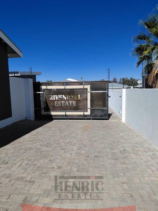 Property #2398432, Townhouse For Sale in Omaruru Central