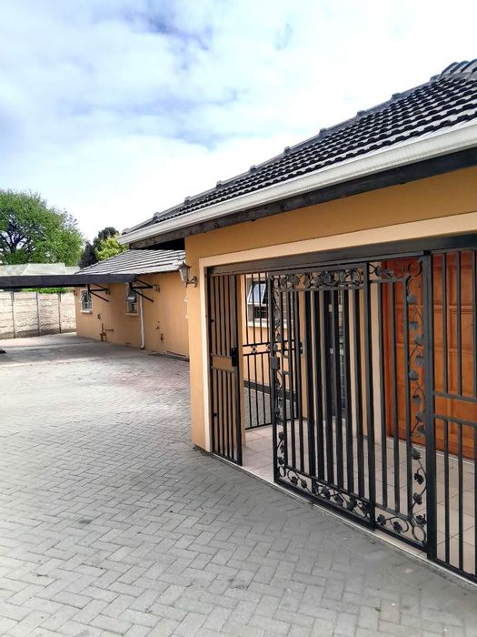 Property #2188492, House rental monthly in Edenvale