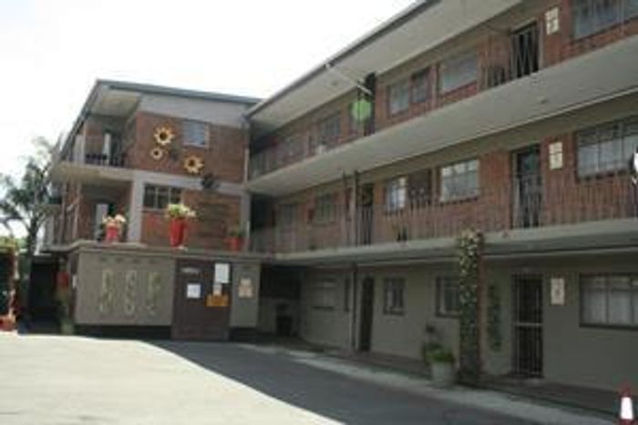 Property #2247000, Apartment rental monthly in Hurlyvale
