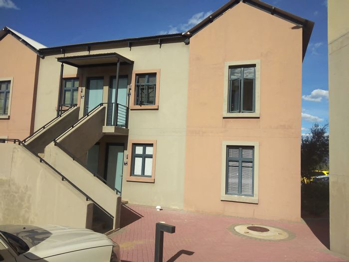 Apartment For Sale in Omeya Golf Estate: 2 bedrooms, balcony, furniture included.