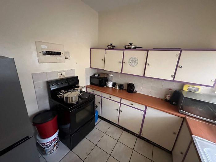 2 Bedroom Apartment for Sale in Dundee Central with secure complex and patio.