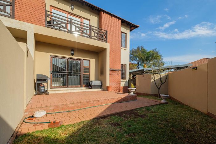 Property #2393496, Townhouse For Sale in Pretoriuspark