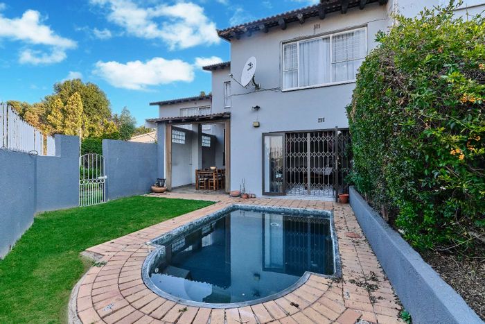 Property #2177002, Townhouse sold in Weltevreden Park