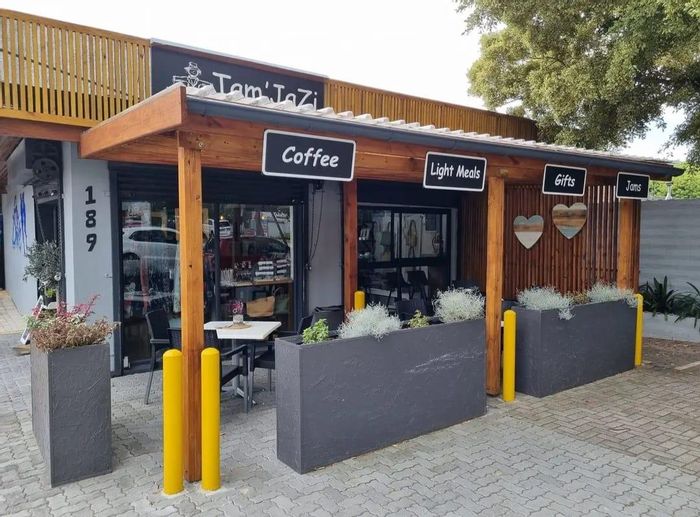Property #2203444, Retail rental monthly in Walmer