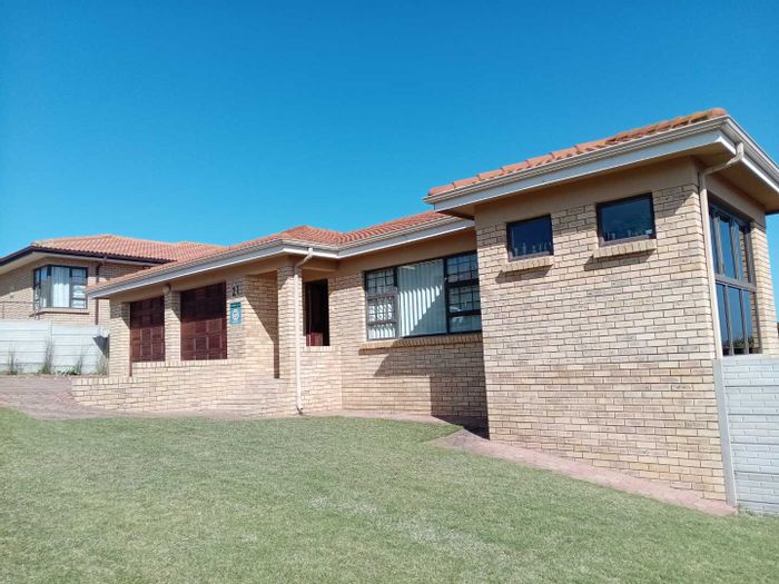 House for Sale in Reebok: 3 bedrooms, braai room, mountain views, secure yard.