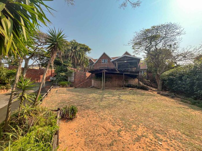 Stunning Umhlanga Central House for Sale: Pool, Deck, and Prime Location!