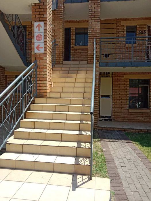Property #2188591, Apartment rental monthly in Karenpark