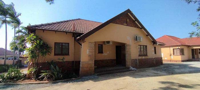 Property #2231108, Business rental monthly in Durban North Central