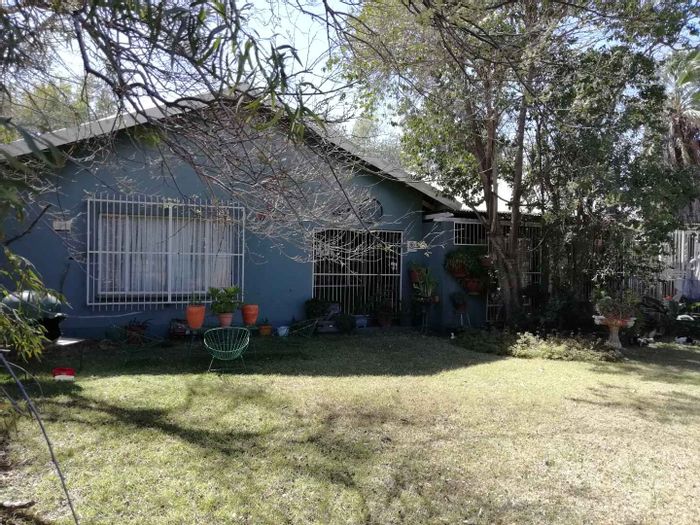 Property #2188589, House for sale in Flora Park