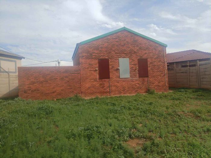 Property #2386737, House For Sale in Mahube Valley