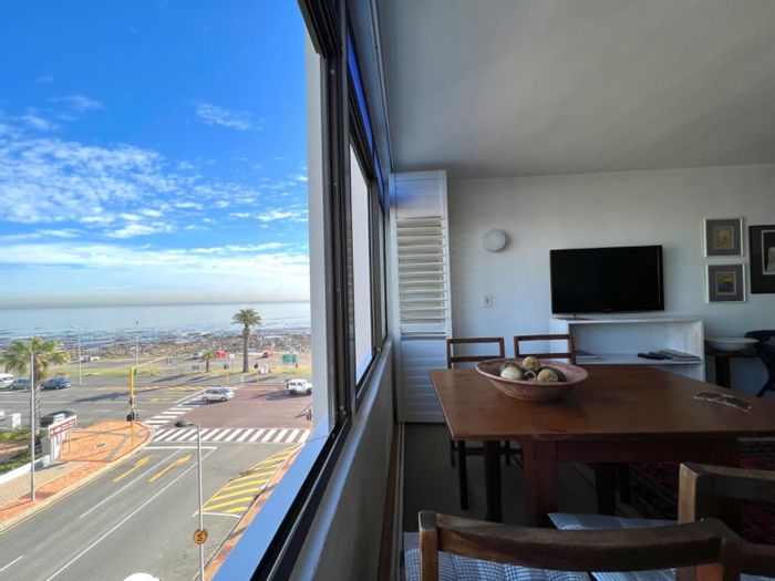 Property #2150318, Apartment pending sale in Mouille Point
