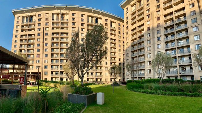 Property #2268721, Apartment for sale in Sandton Central