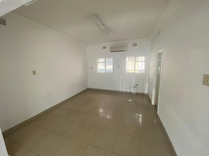 Property #2417060, Office Rental Monthly in Southern Industrial Area