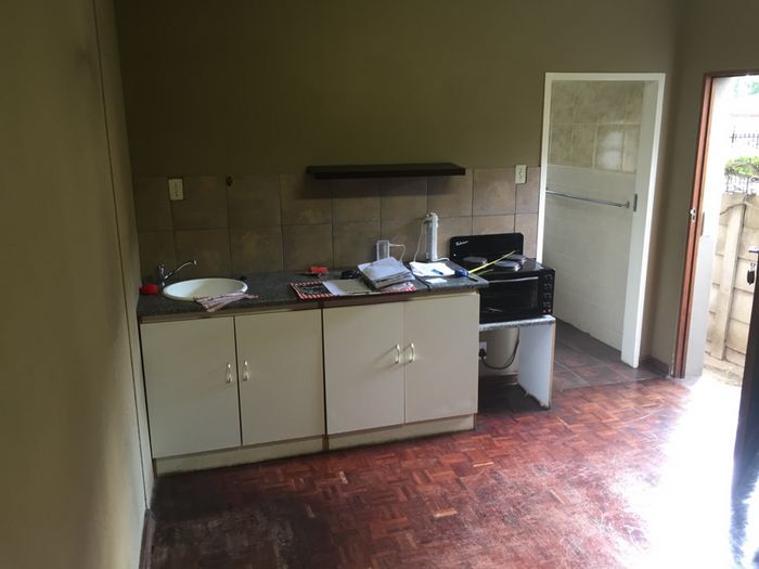 Spacious Kempton Park AH Apartment To Rent with pool, gym, and secure parking.