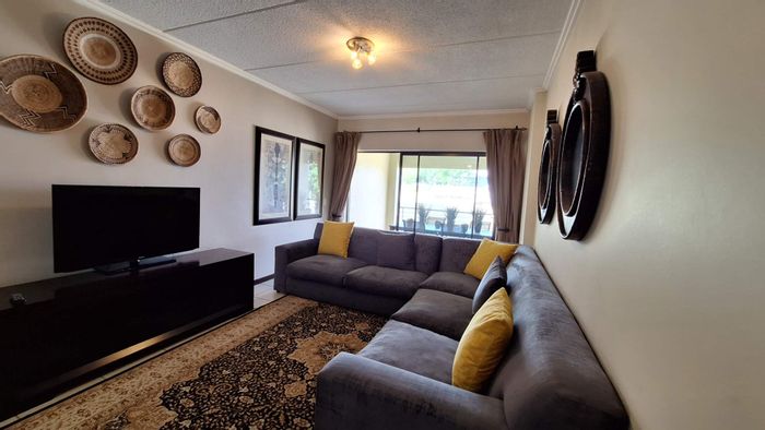 Bryanston Apartment To Rent: 2-bed, 2-bath, pool, clubhouse, secure complex amenities.