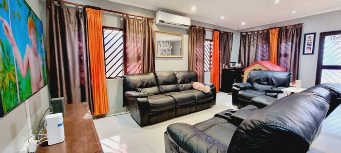 Property #2174711, House for sale in Dorado Park