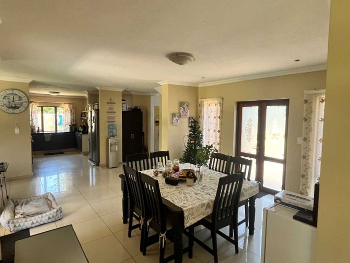 4-Bedroom House in Zwartkop Golf Estate For Sale with amenities and activities.