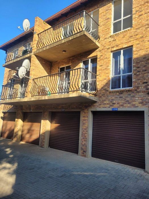 For Sale: Silver Lakes Apartment with balcony, ideal for investment or Airbnb.