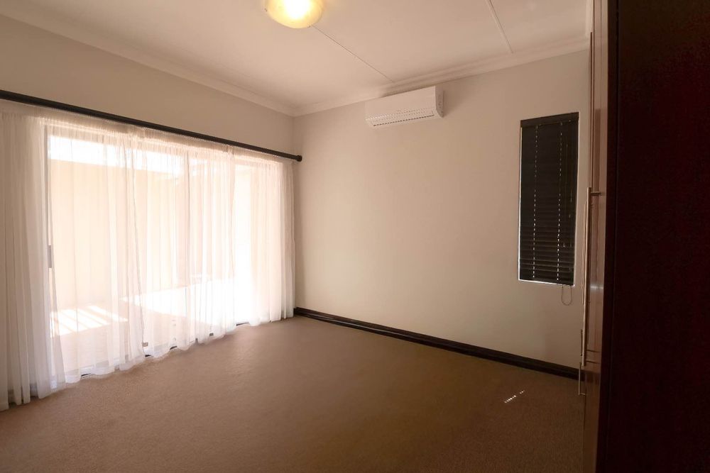 2nd Bedroom with sliding door