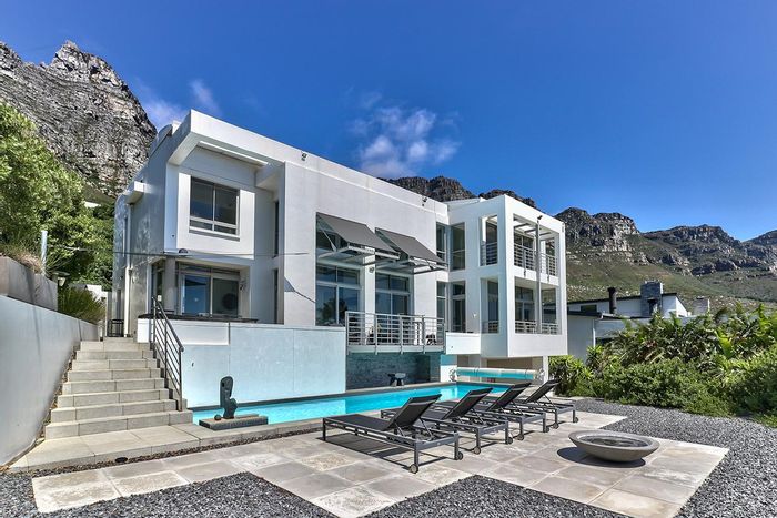 Property #2090020, House pending sale in Camps Bay