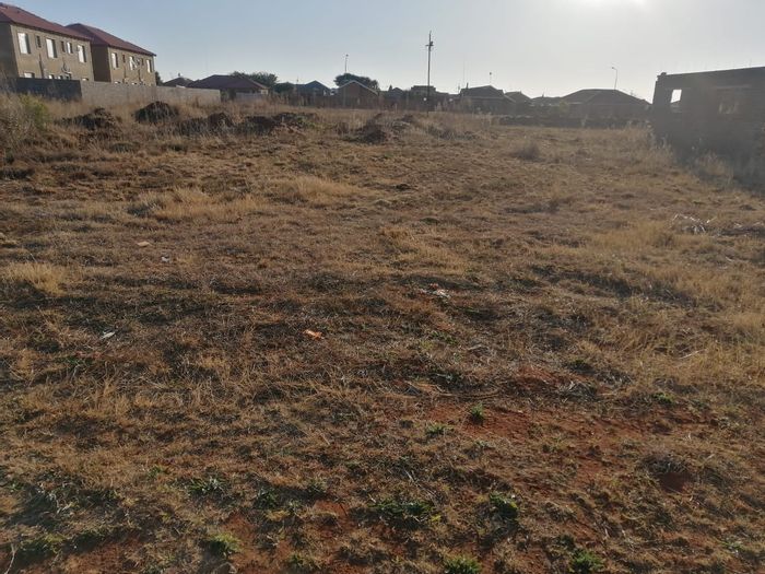 Property #2172683, Vacant Land Agricultural for sale in Carletonville Central