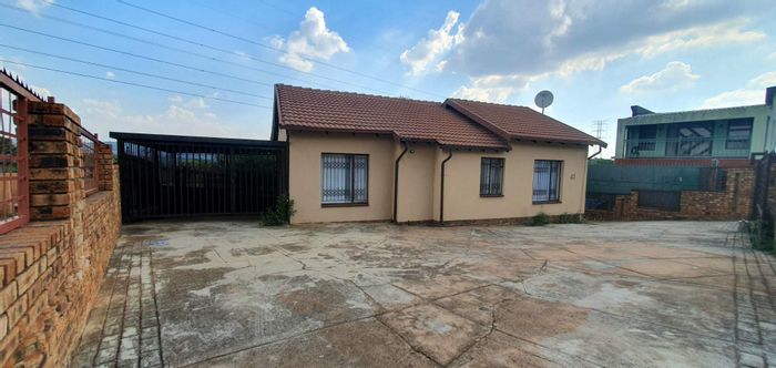 Property #2206665, House for sale in Pretoria West