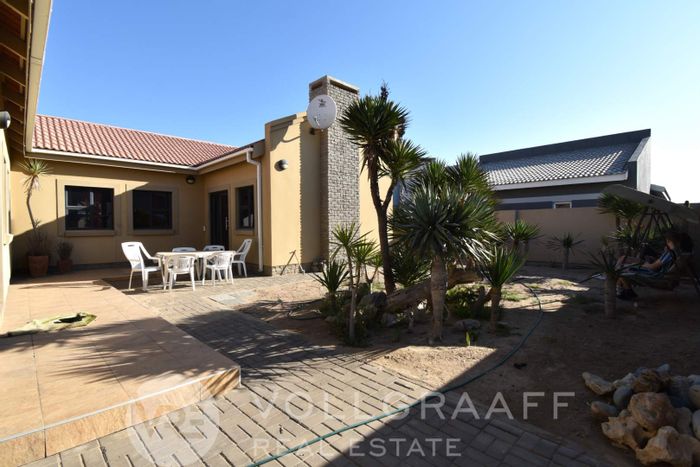 Property #2266308, House for sale in Swakopmund Ext 9
