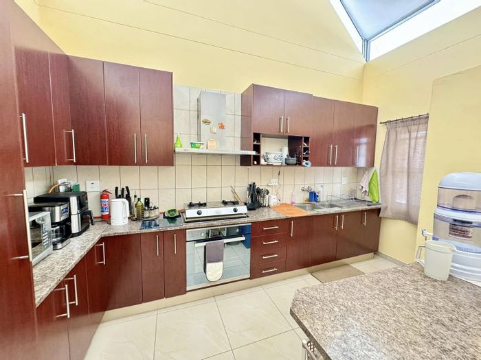 For Sale: Elisenheim House with 4 Bedrooms, Double Garage, and Secure Entrance.