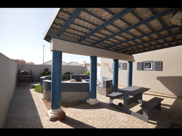 Property #2344342, House For Sale in Henties Bay Central