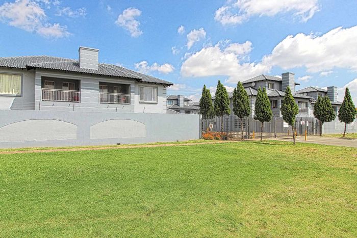 For Sale: Townhouse in Crystal Park with 2 beds, pool, and 24-hour security.